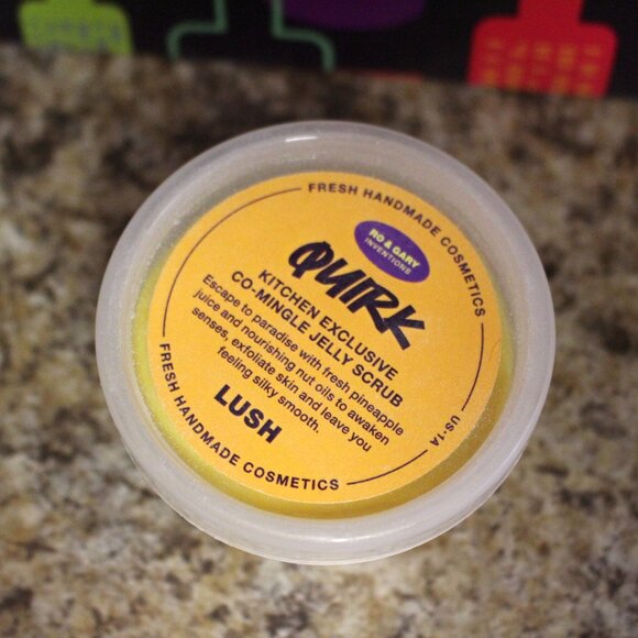 Quirk Jelly Scrub from Lush Kitchen - Picture 4 of 4